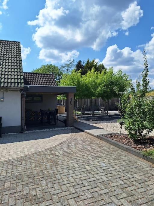 Family Wellness Lodge 4 Personen Zuid-Holland! Ooltgensplaat Exterior foto